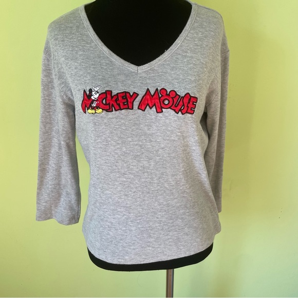 VINTAGE MICKEY & CO GRAY MICKEY MOUSE GRAPHIC L/S SHIRT SIZE MEDIUM - Picture 1 of 6